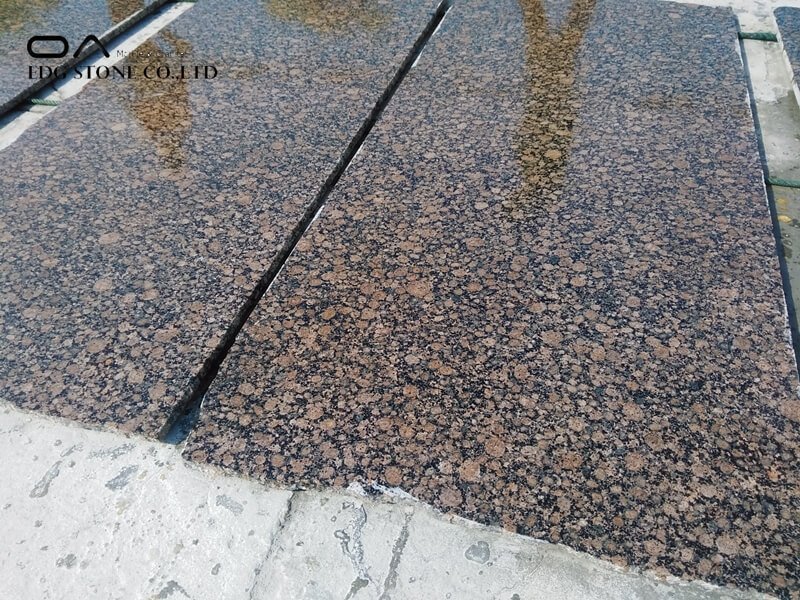 cutting granite countertops