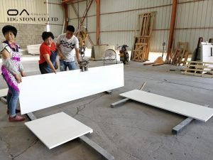 quartz countertops with gold veins